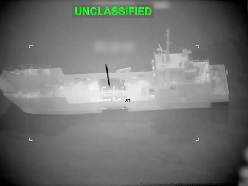 Hürmüz Boğazı'nda Tanker Saldırıları Deniz Trafiğini Tehdit Ediyor