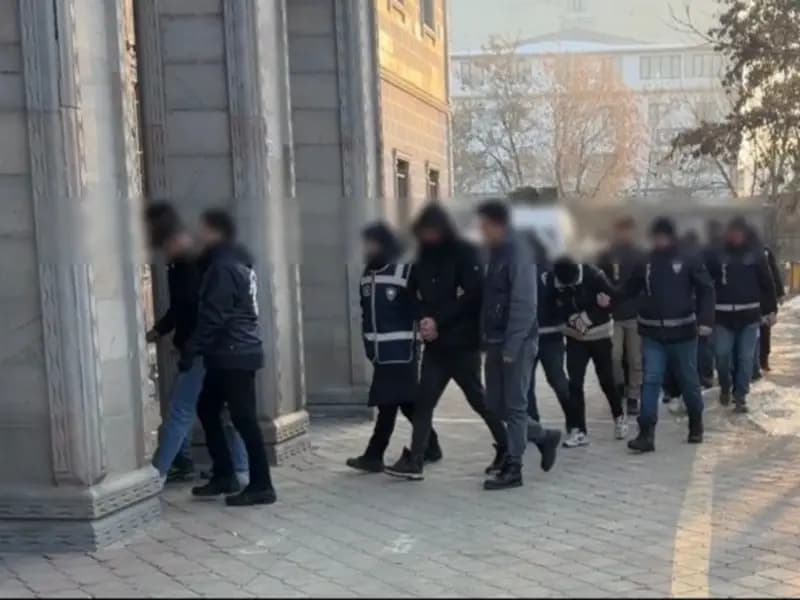 Ağrı'da Yasa Dışı Bahis Çetesi Çökertildi: 65 Gözaltı