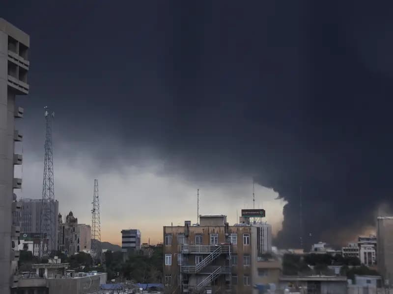 İran Savaşı 12. Gününde: Petrol Fiyatları Zirveye Çıkabilir