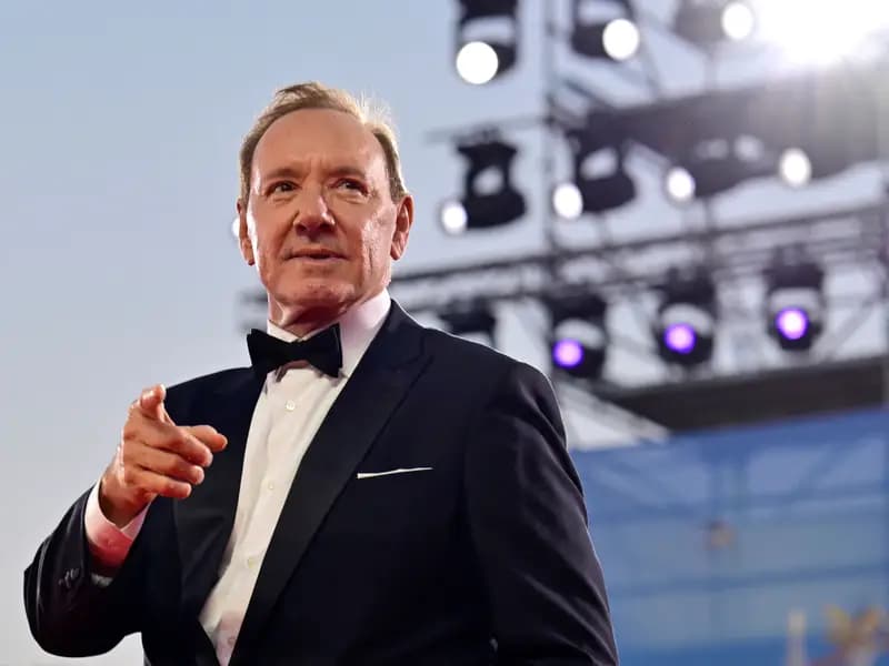 Kevin Spacey, Londra'daki Cinsel Saldırı Davalarından Kurtuldu