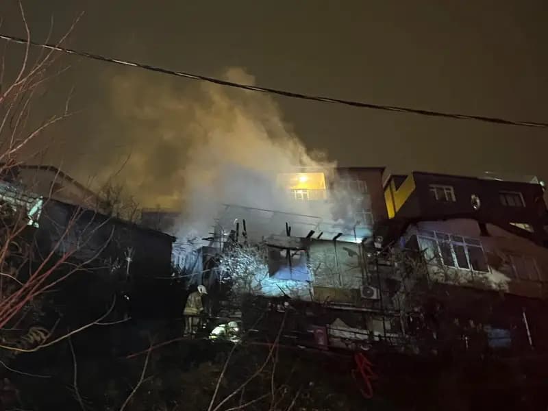 Sarıyer'de Gecekondu Yangını: 6 Kişi Yaralandı