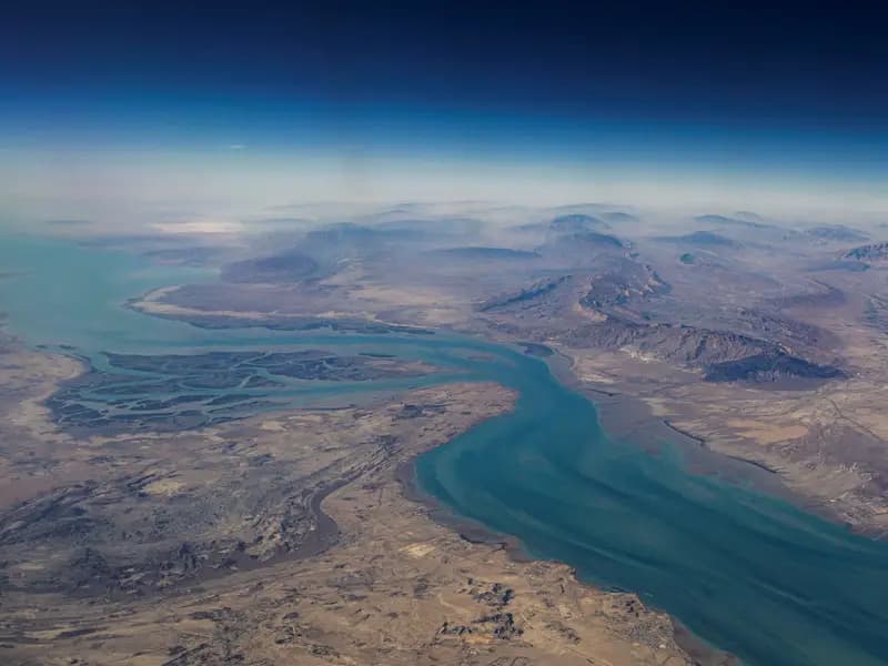 Hürmüz Boğazı'ndaki Keşm Adası'nın Stratejik Rolü Artıyor