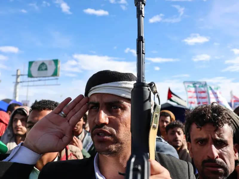 Yemen'deki Husiler, İlk Defa İsrail'e Füze Saldırısı Düzenledi