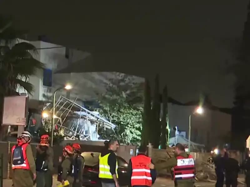 Tel Aviv'de Büyük Patlama: İran Füzeleri Hedef Aldı