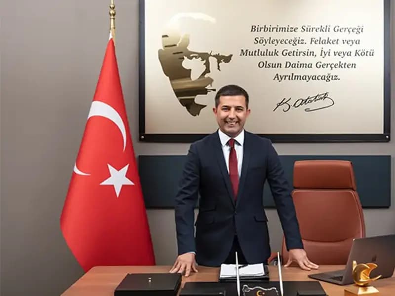 Kuşadası'nda Rüşvet Skandalı: Başkan Ömer Günel Görevden Alındı