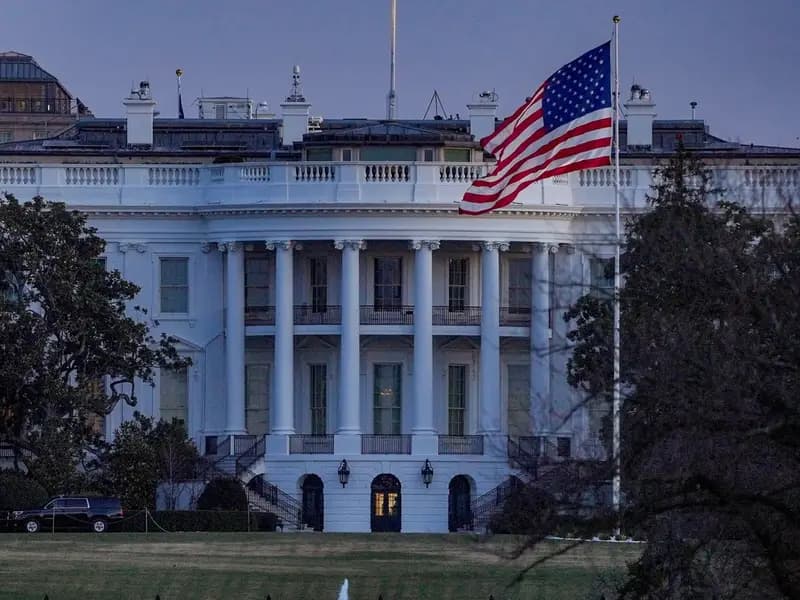 Beyaz Saray'da Güvenlik Açığı: Araç Bariyerleri Geçildi