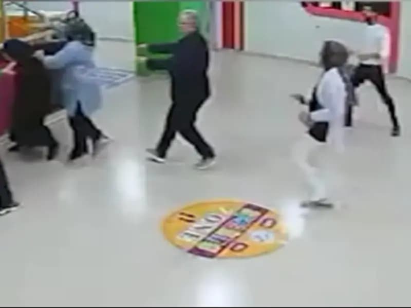 Malatya'da Okulda Öğretmene Veli Saldırısı: Hastaneye Kaldırıldı