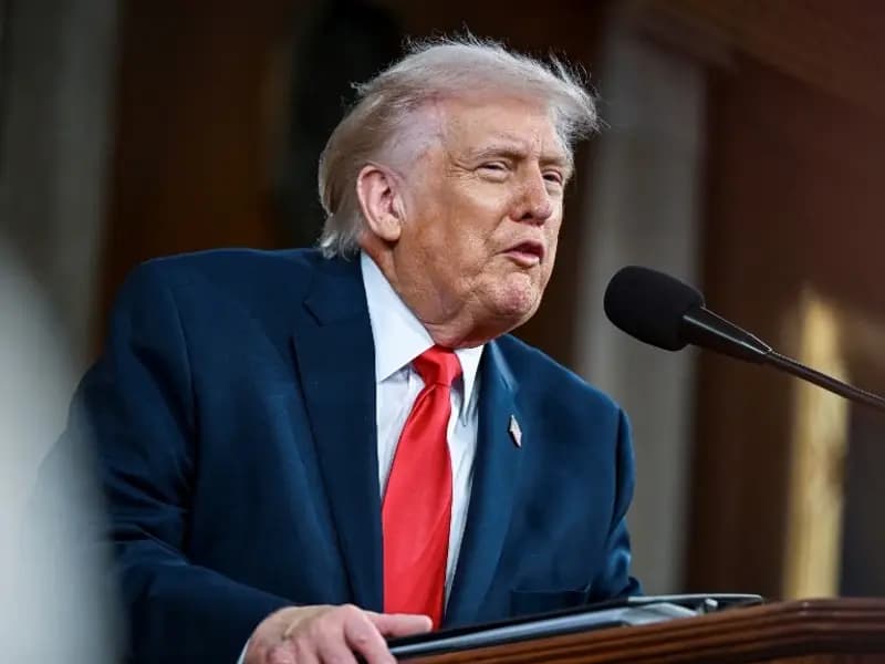 Trump, İran’a Hürmüz Boğazı için Süreyi Uzattı