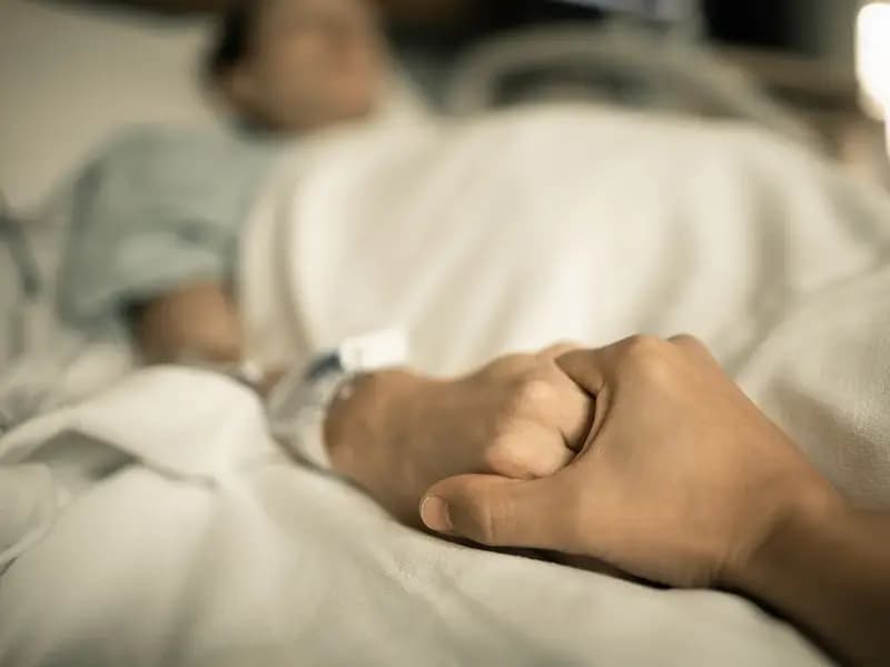 İngiltere'de Pankreas Kanseri Teşhisi: Doktorlar Yanlış Yönlendirdi