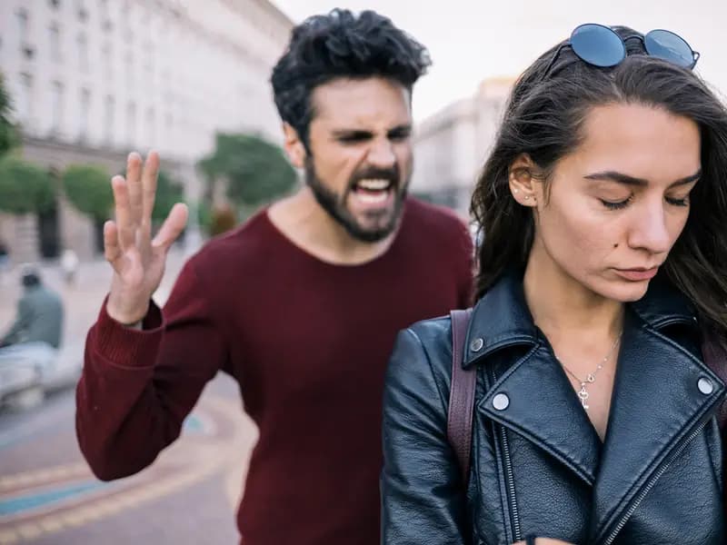 İlişkinizin Sonuna Yaklaştığınızı Gösteren 4 Gizli İşaret