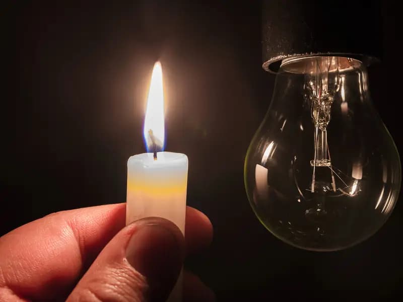 İstanbul'un 19 İlçesinde Yarın 9 Saat Sürecek Elektrik Kesintisi